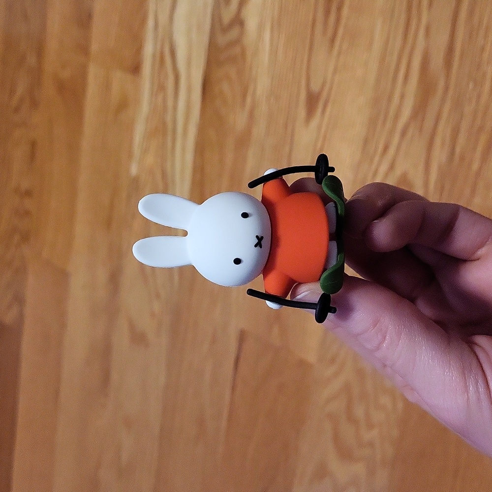 Miffy Skiing Blind Bix Figurine
